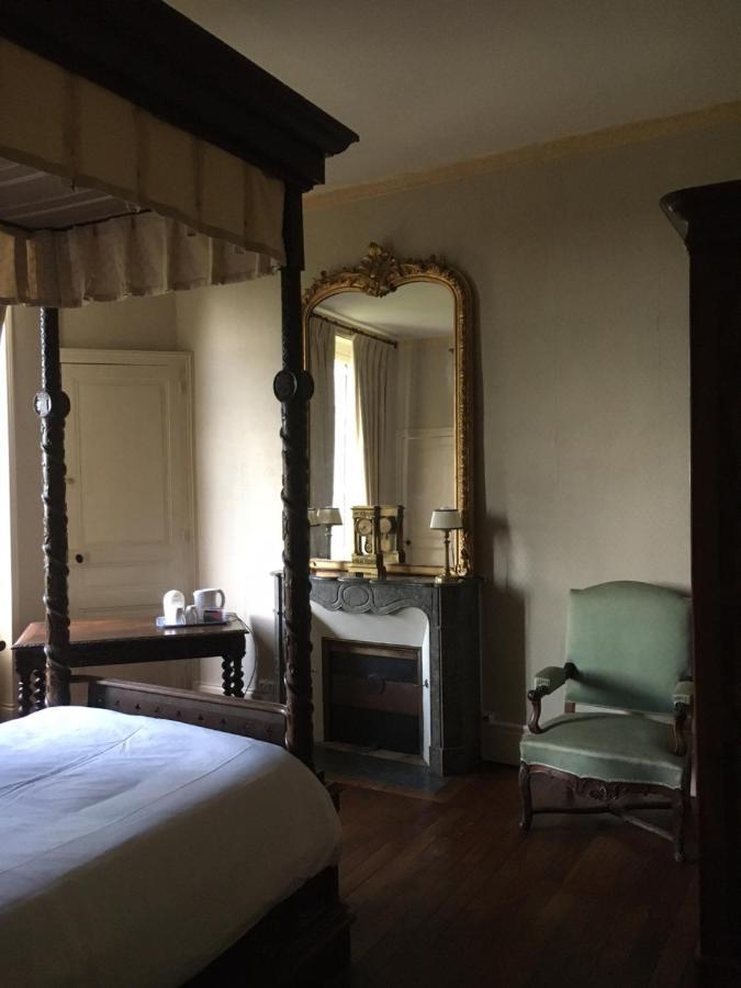 Chambres D'Hotes Montbron Luchapt 외부 사진