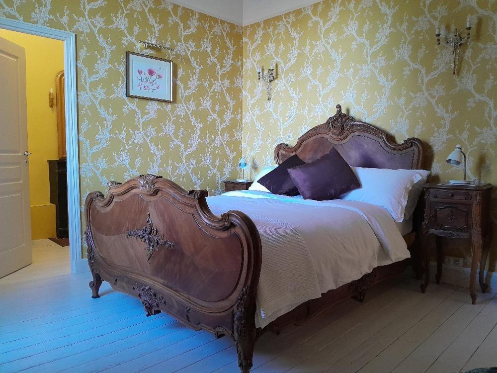 Chambres D'Hotes Montbron Luchapt 외부 사진